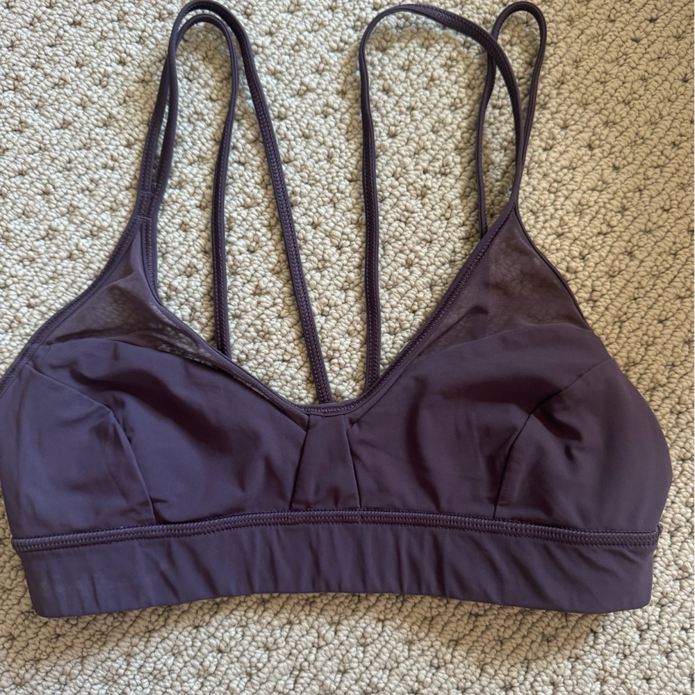 Lululemon purple sports bra